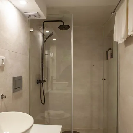 Quiet Casa Ee
