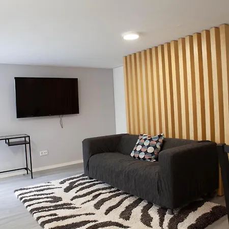 Quiet Casa Ee Апартаменты